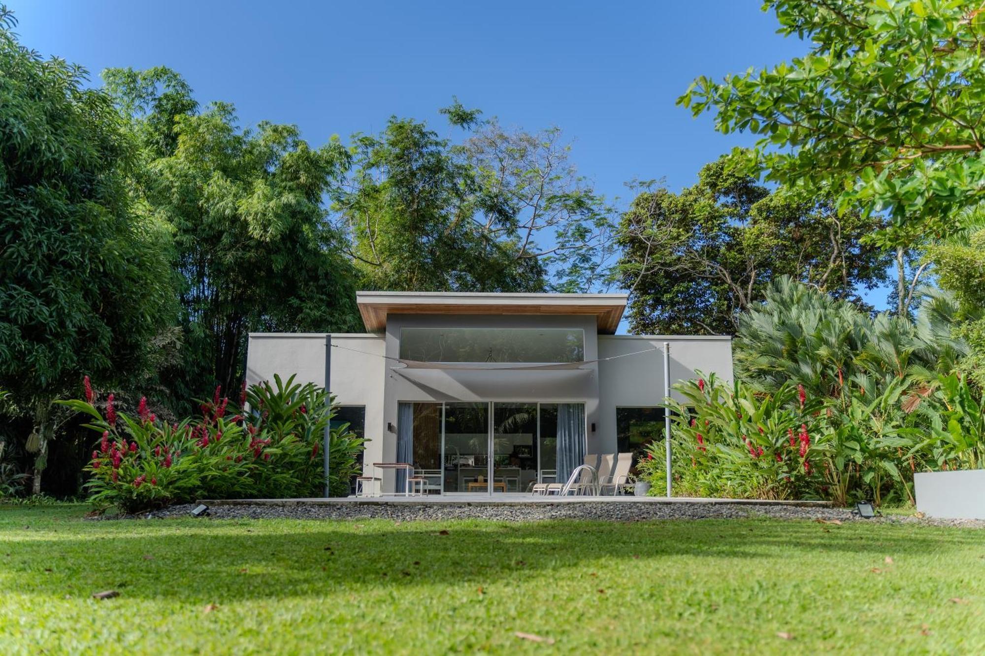 Lilan Nature, Modern House N°1, Private Swimming Pool. Cahuita Exterior foto